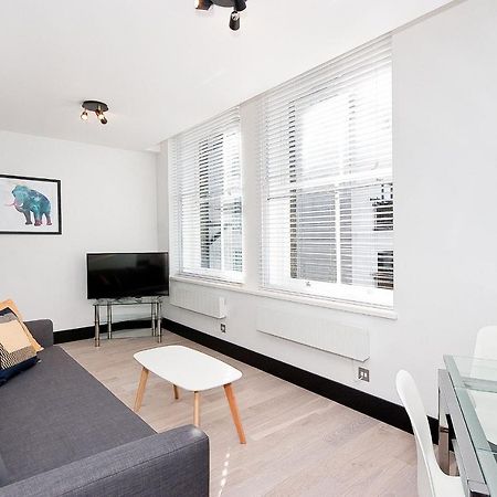Heinze Flat 402 - One Bedroom Fourth Floor Flat By City Living לונדון מראה חיצוני תמונה