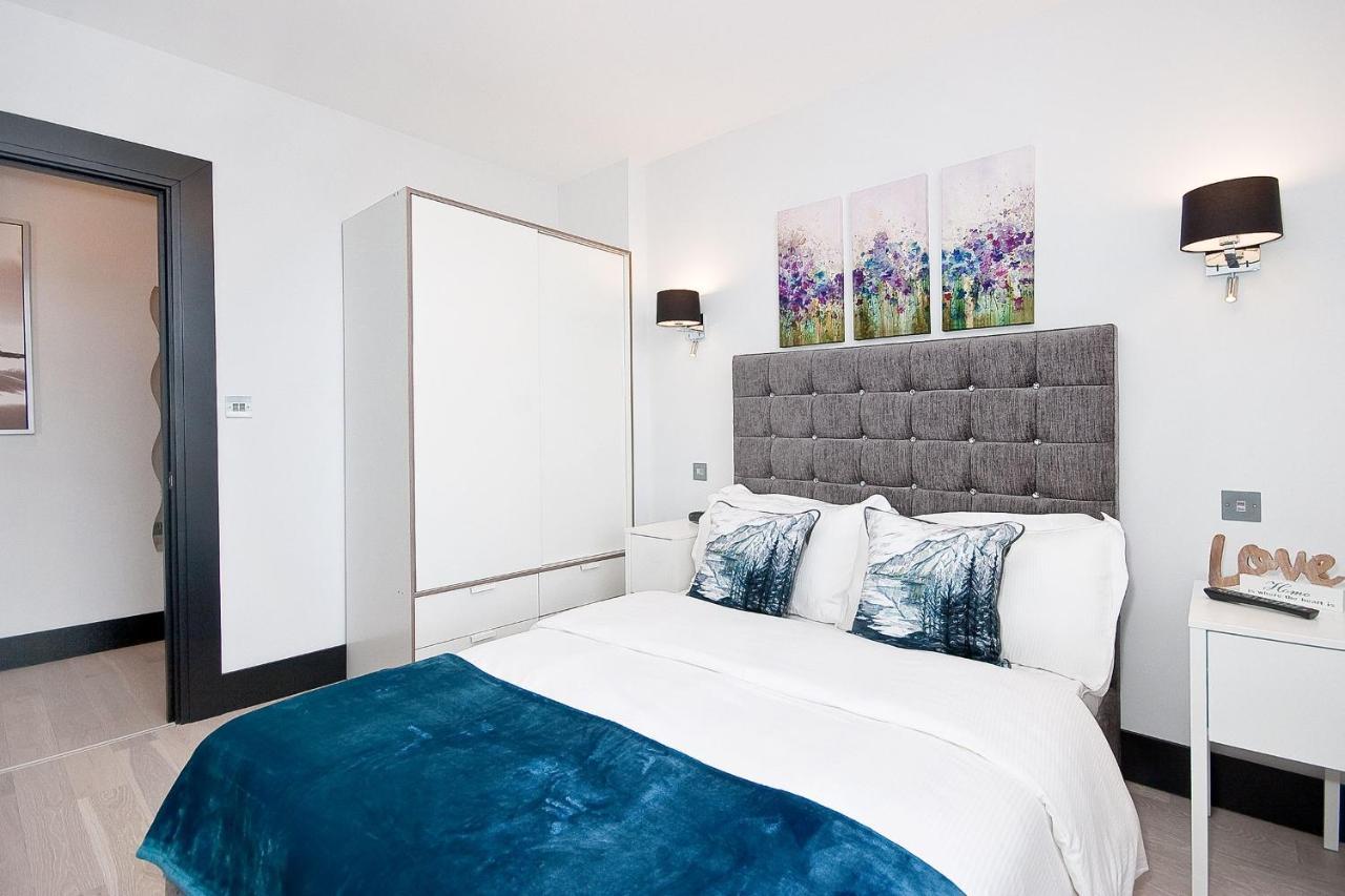 Heinze Flat 402 - One Bedroom Fourth Floor Flat By City Living לונדון מראה חיצוני תמונה